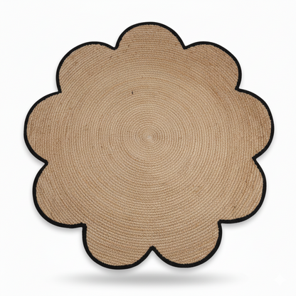 Chic Scalloped Jute Area Rug - Flower Shape with Black Border || GERA 202504